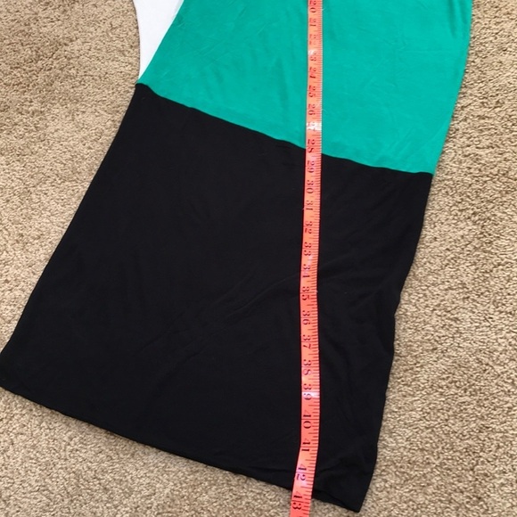 NWT! BCBGMAXAZARIA Size S color block laheld dress - Picture 7 of 8